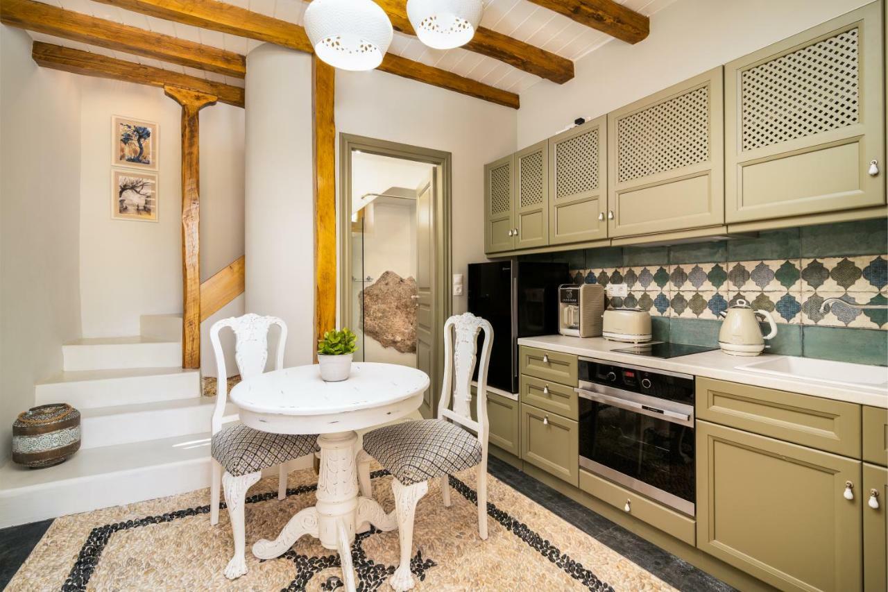 Villa Il Vecchio Cortile Rhodes City ภายนอก รูปภาพ